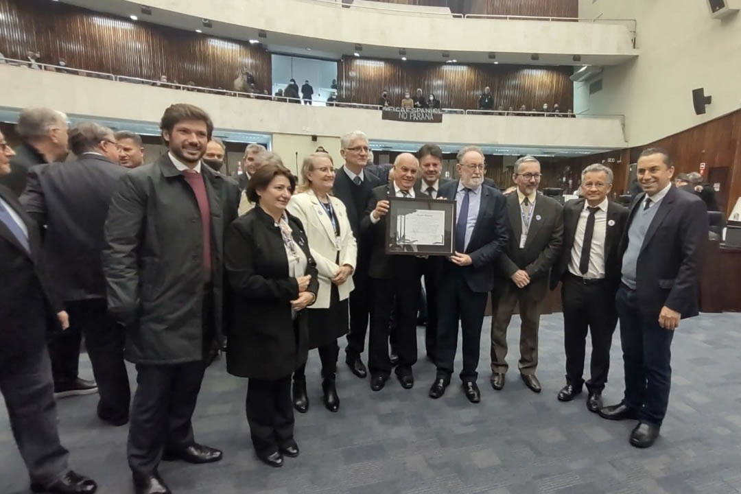 Deputados fazem homenagem ao trabalho de pesquisa e inovação do IDR-Paraná –