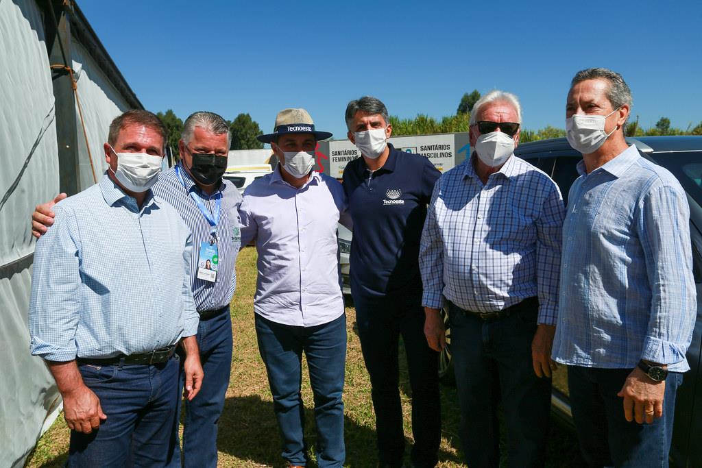 Em Concórdia, governador de SC lança programas para aumentar a produtividade no campo