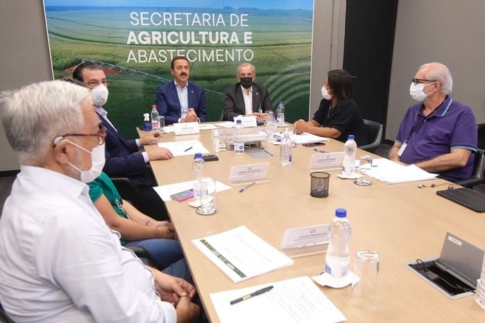 Direção do Consea se reúne com secretario de agricultura de SP