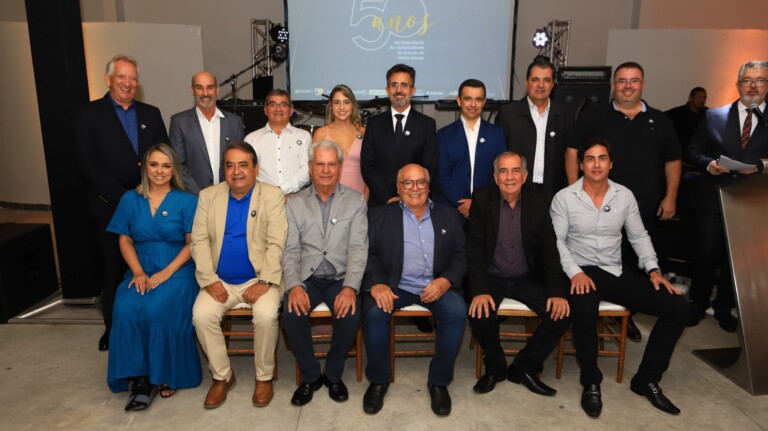 Asemg celebra 50 anos e dá posse a nova diretoria