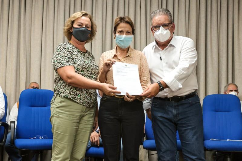 Vice-governador entrega ofício com demandas do RS à ministra Tereza Cristina