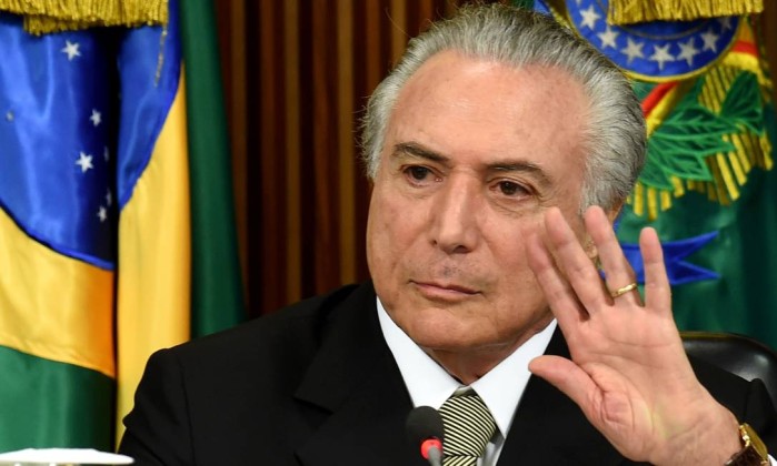 Eurodeputados pedem que UE não negocie com governo de Temer