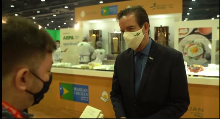 Nos Emirados Árabes, presidente da Embrapa consolida parcerias com empresas privadas