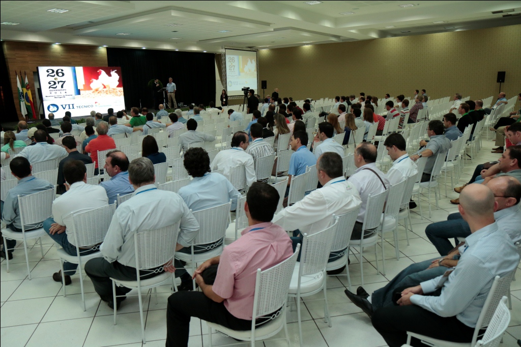 Maringá recebe encontro técnico que discute o mercado e as expectativas para a avicultura nacional