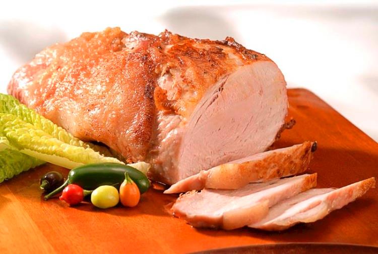 Alcatra Suína ao forno com Brócolis e Crispy de Alho