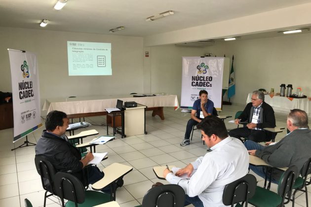 Avicultores e suinocultures recebem capacitação para negociar com a indústria Avicultores e suinocultures recebem capacitação para negociar com a indústria