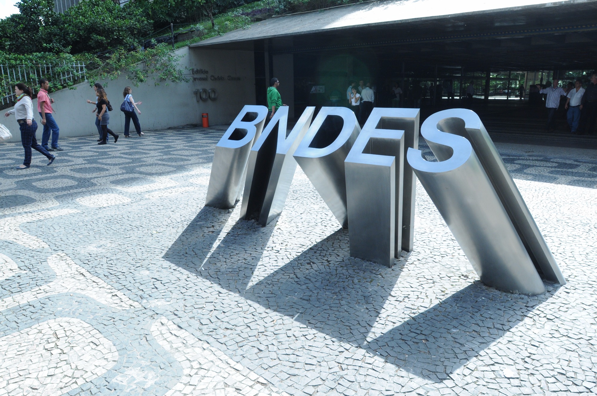 'Investimento na JBS foi muito bem sucedido', diz presidente do BNDES 'Investimento na JBS foi muito bem sucedido', diz presidente do BNDES