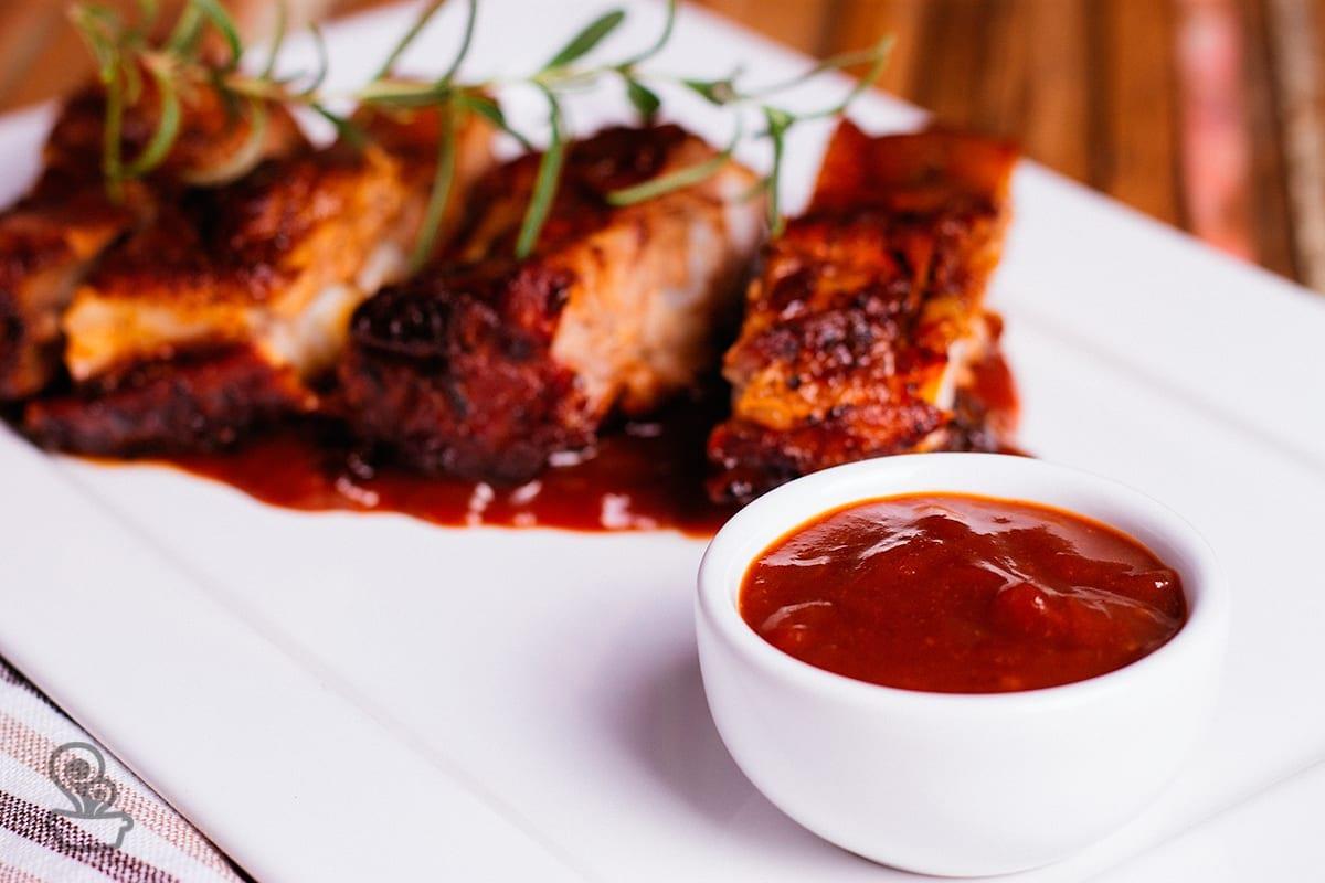 Costela suína com molho de goiabada