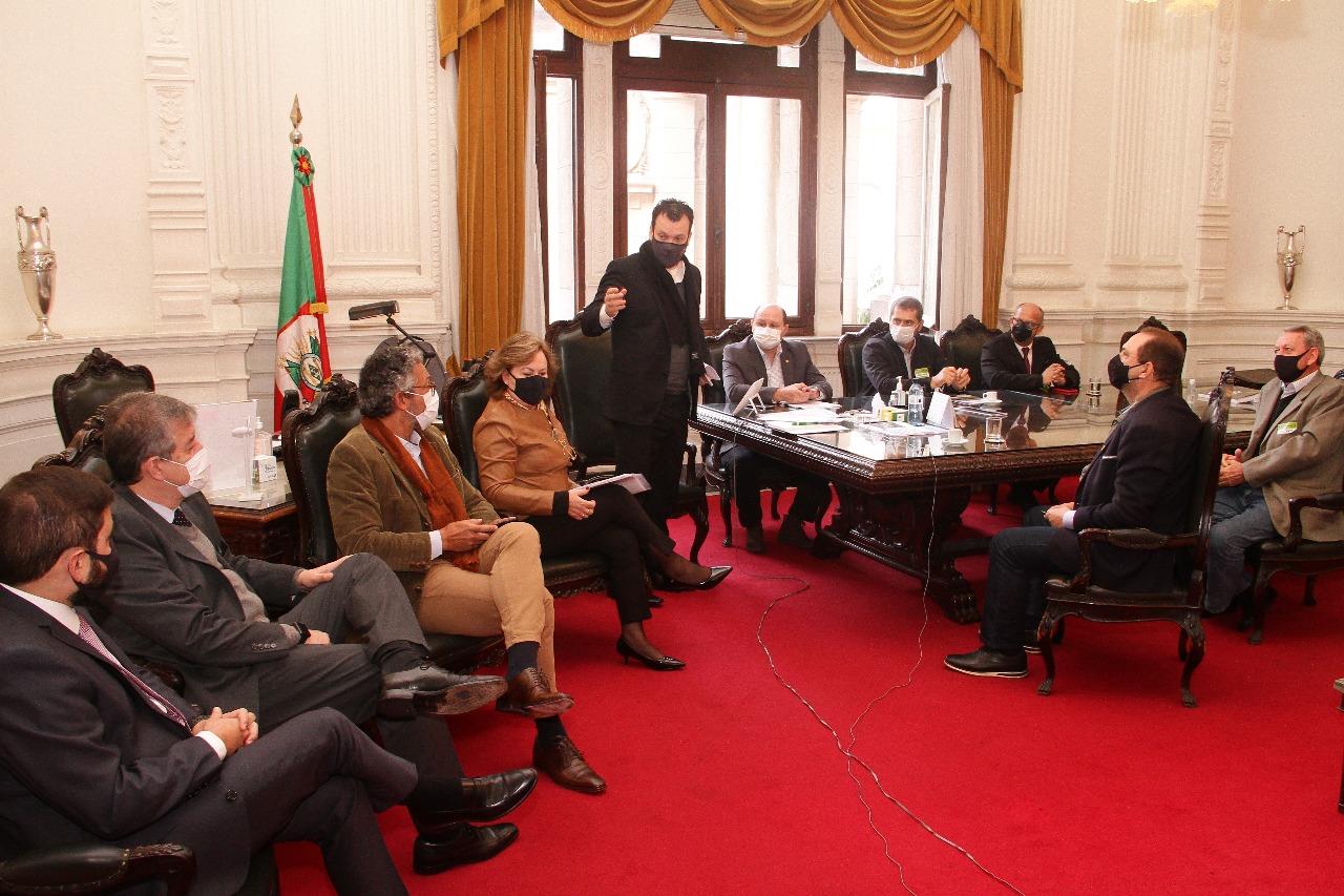 Governo do RS sinaliza retorno positivo em relação ao diferimento do ICMS até sexta-feira (21) Governo do RS sinaliza retorno positivo em relação ao diferimento do ICMS até sexta-feira (21)