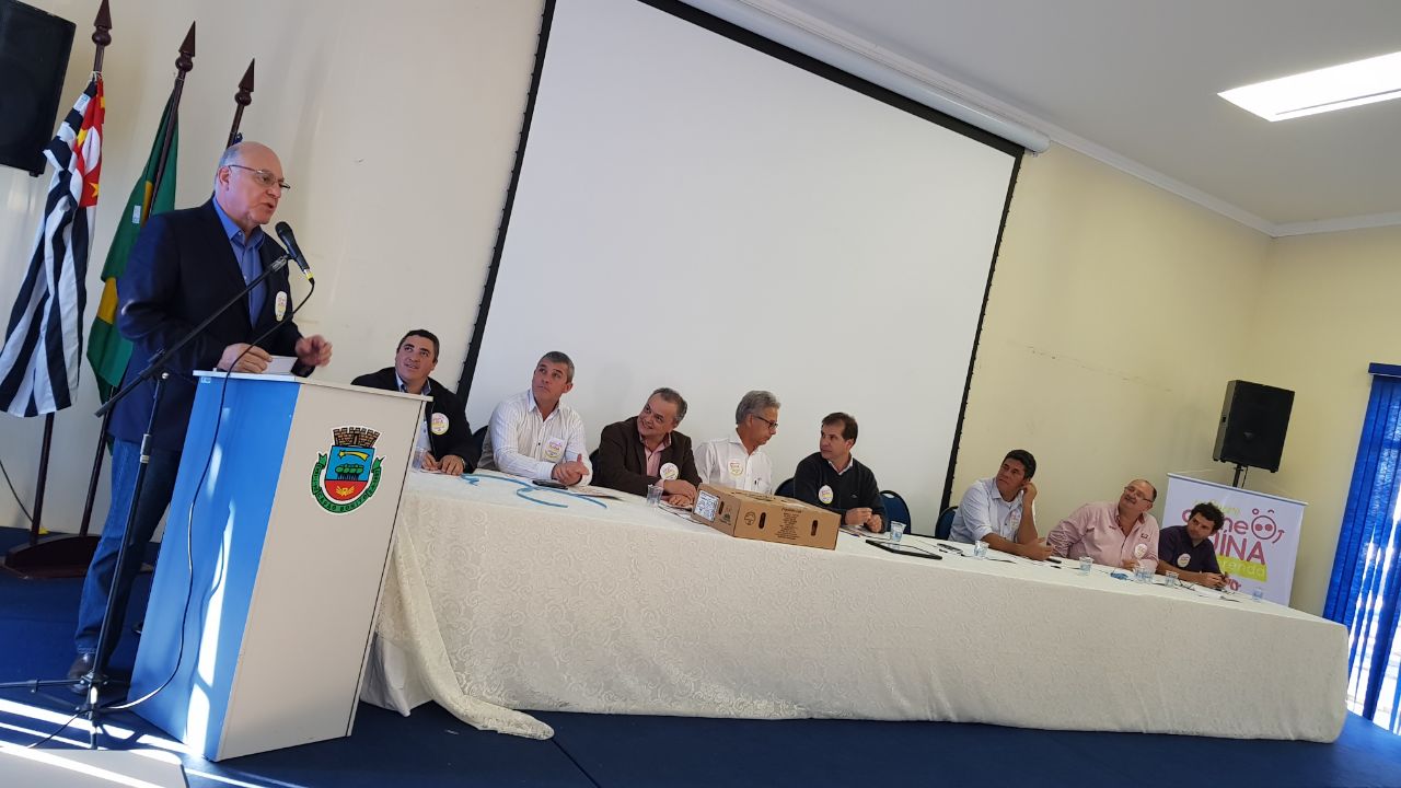 Município de Capão Bonito inclui carne suína na merenda escolar Município de Capão Bonito inclui carne suína na merenda escolar