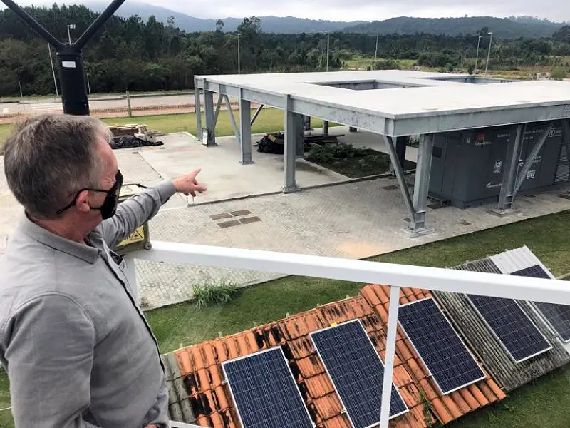 UFSC inicia produção de hidrogênio verde por meio de energia solar UFSC inicia produção de hidrogênio verde por meio de energia solar