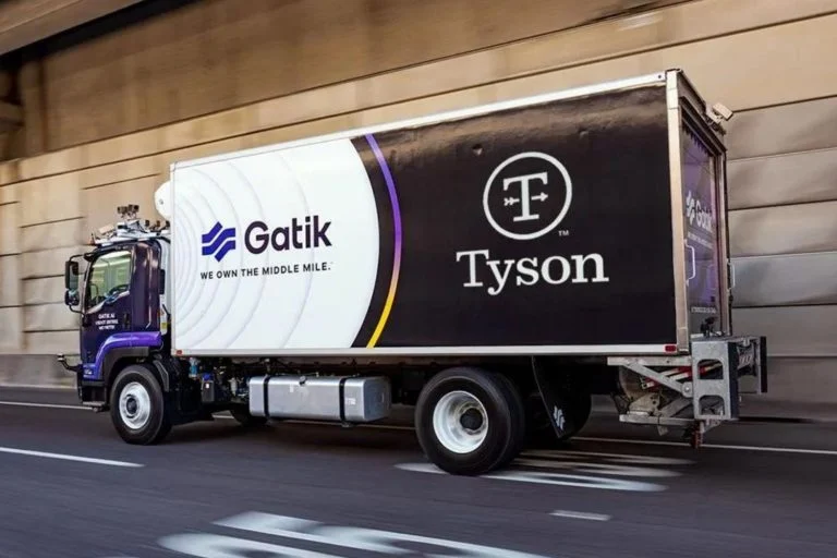 Tyson Foods começa a transportar alimentos em caminhões autônomos