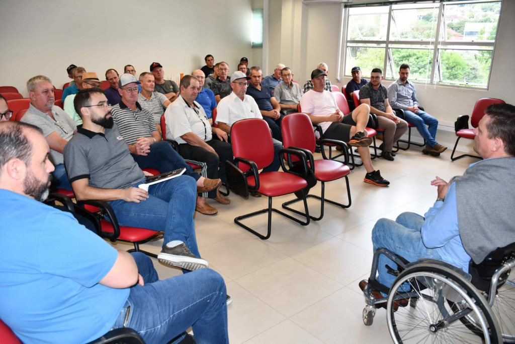 Languiru busca soluções para enfrentar desafios financeiros no segmento de aves Languiru busca soluções para enfrentar desafios financeiros no segmento de aves