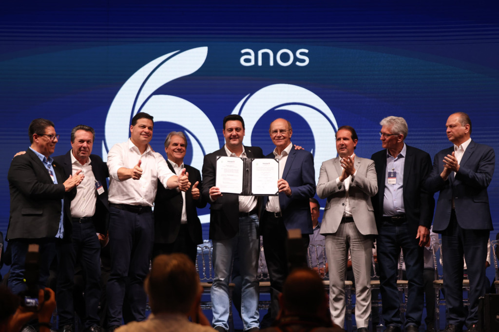 Governo do Paraná firma convênio com a C.Vale e Palotina para obra de contorno viário Governo do Paraná firma convênio com a C.Vale e Palotina para obra de contorno viário