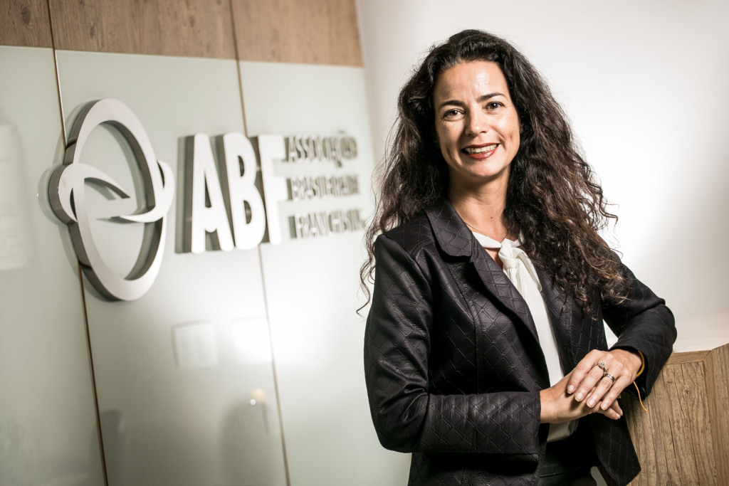 Com menos intermediários, indústria de alimentos vem transformando a relação com os consumidores Com menos intermediários, indústria de alimentos vem transformando a relação com os consumidores