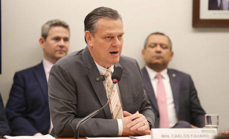 Carlos Fávaro leva à Câmara dos Deputados números do MAPA em 2023