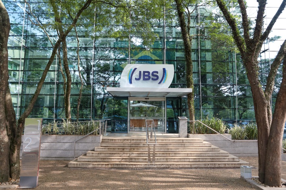 JBS anuncia investimento de R$ 570 milhões em novas fábricas de ração JBS anuncia investimento de R$ 570 milhões em novas fábricas de ração