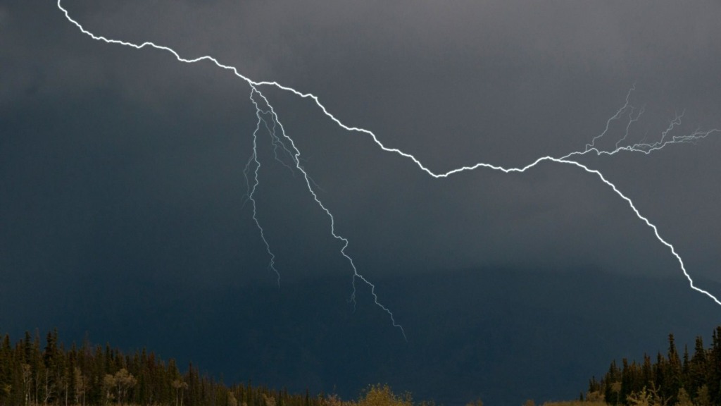 Aumento de raios em Tocantins causa prejuízos em propriedades rurais Aumento de raios em Tocantins causa prejuízos em propriedades rurais