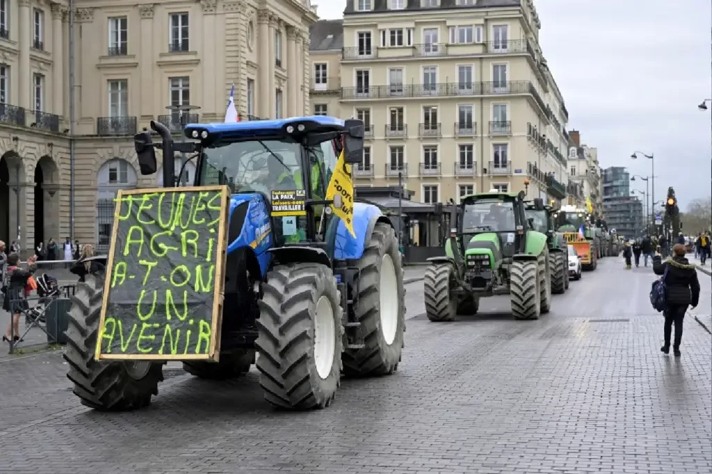 Entenda a motivação dos protestos dos agricultores na França