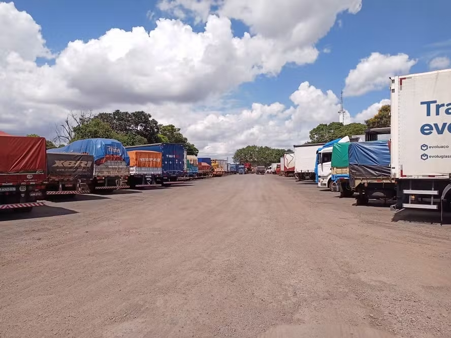 Mobilização de fiscais agropecuários trava cargas e preocupa frigoríficos