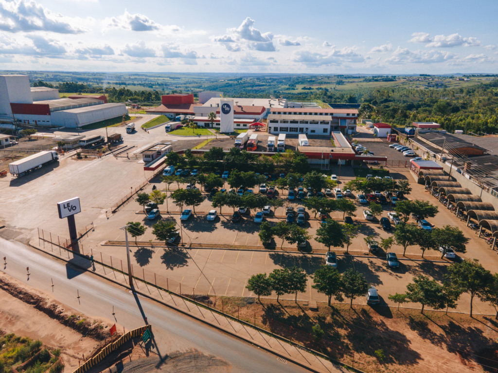 Levo Alimentos em Umuarama (PR) recebe certificação para ampliar abate de frango