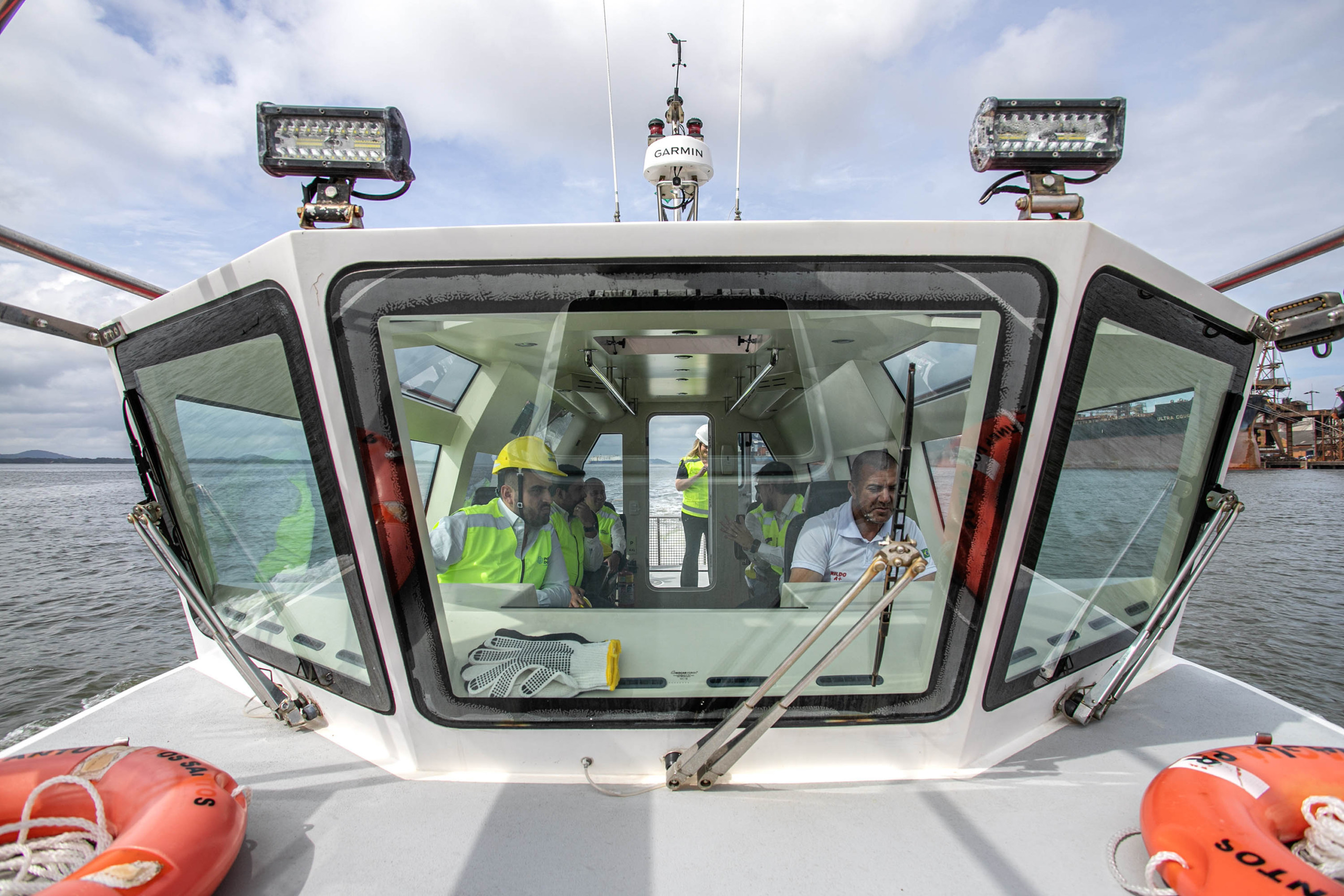 Portos do Paraná e Santos firmam parceria para ampliar cooperação técnica Portos do Paraná e Santos firmam parceria para ampliar cooperação técnica