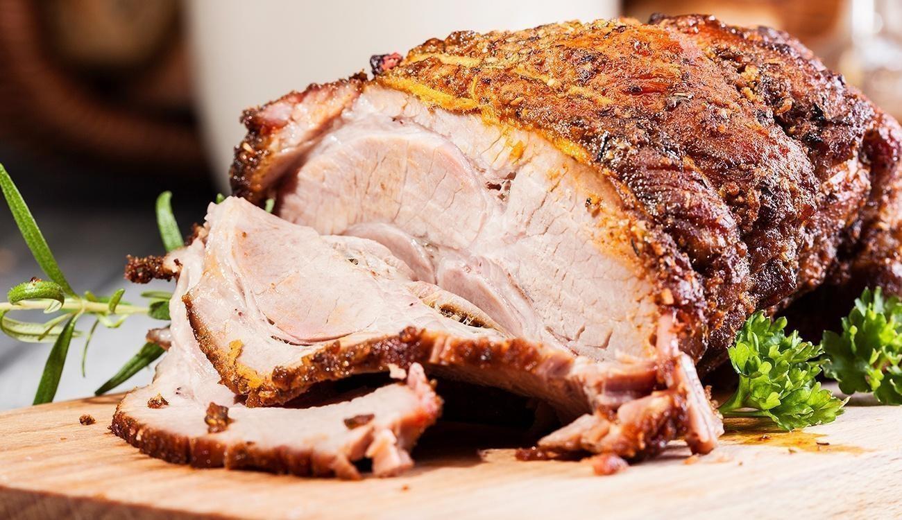 Picanha Suína Assada com Mandioca: Uma Delícia que Você Precisa Experimentar!