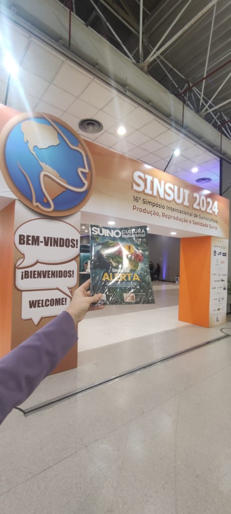 Circulação e parceria: revista Suinocultura Industrial no XVI SINSUI