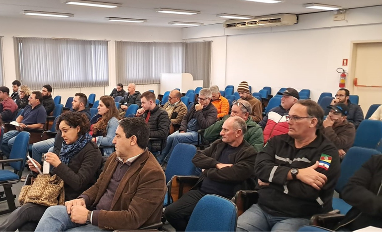 Gabinete itinerante do Mapa segue apoiando a recuperação do setor agropecuário no RS