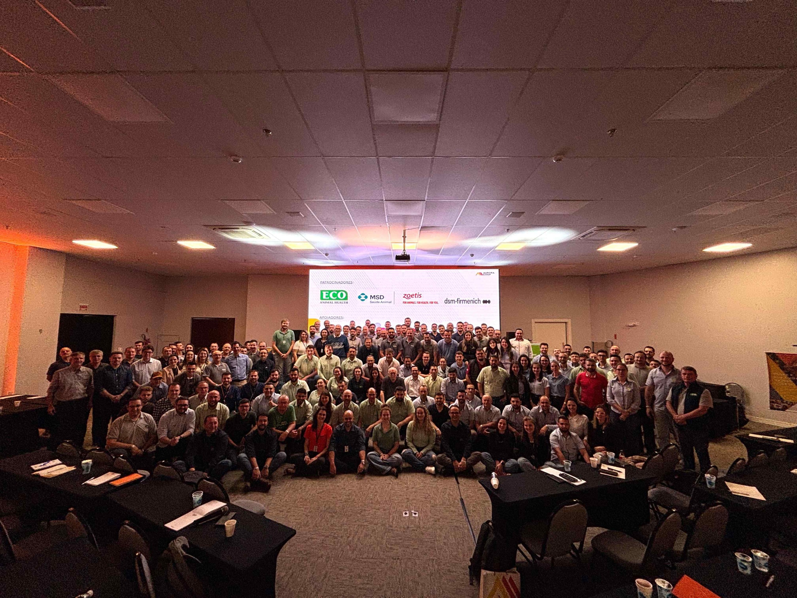 Aurora Coop promove seminário sobre suinocultura