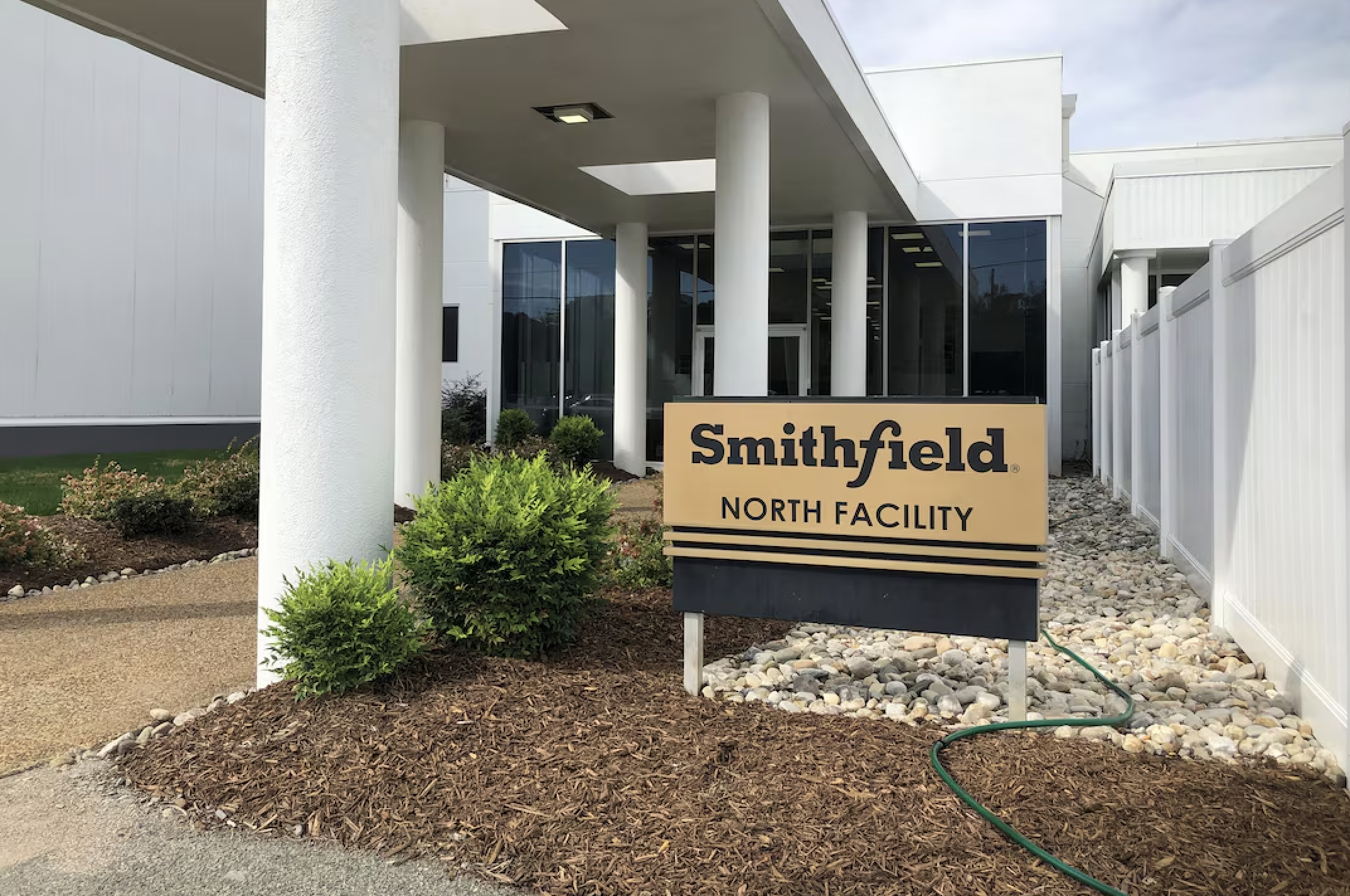 Smithfield Foods mantém fábricas de carne suína dos EUA abertas, mesmo com previsão de tarifas Smithfield Foods mantém fábricas de carne suína dos EUA abertas, mesmo com previsão de tarifas