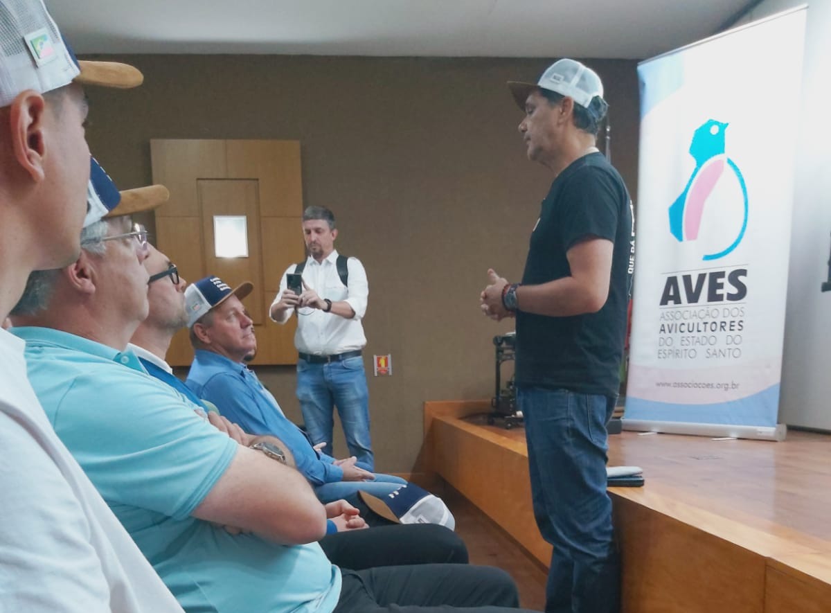 AVES realiza reunião institucional e apresenta plano de trabalho para 2025