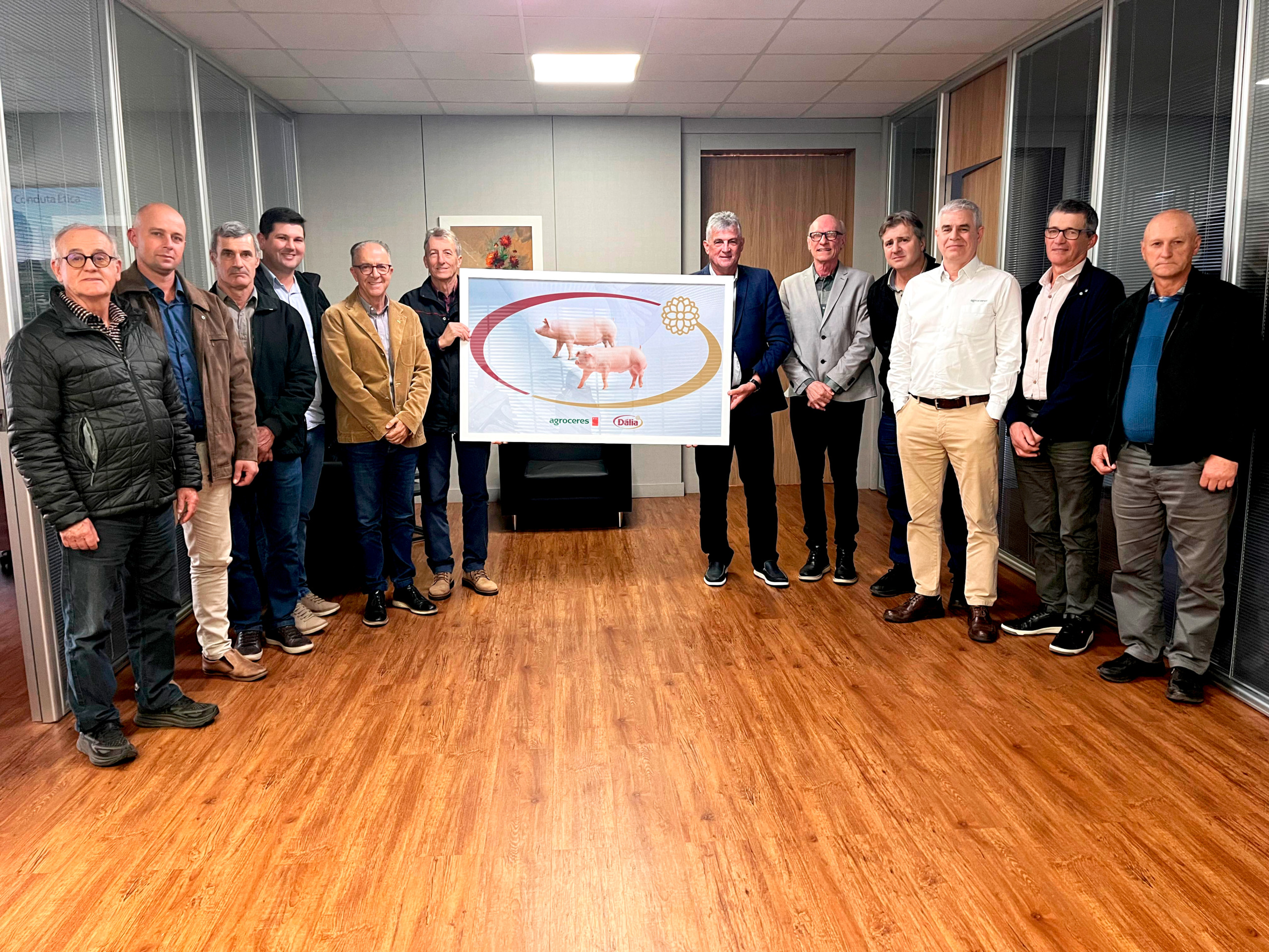 Dália Alimentos e Agroceres PIC fecham acordo para fornecer material genético