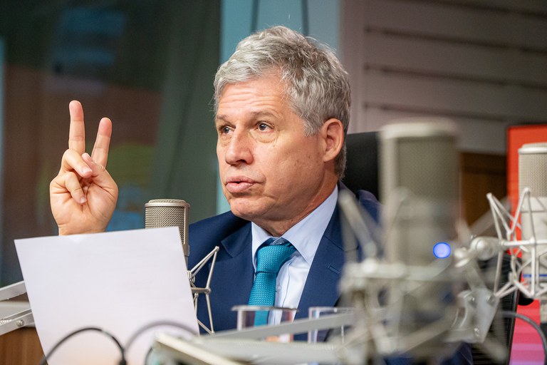 Entenda o que são “taxas de juros negativas” do Plano Safra da Agricultura Familiar Entenda o que são “taxas de juros negativas” do Plano Safra da Agricultura Familiar