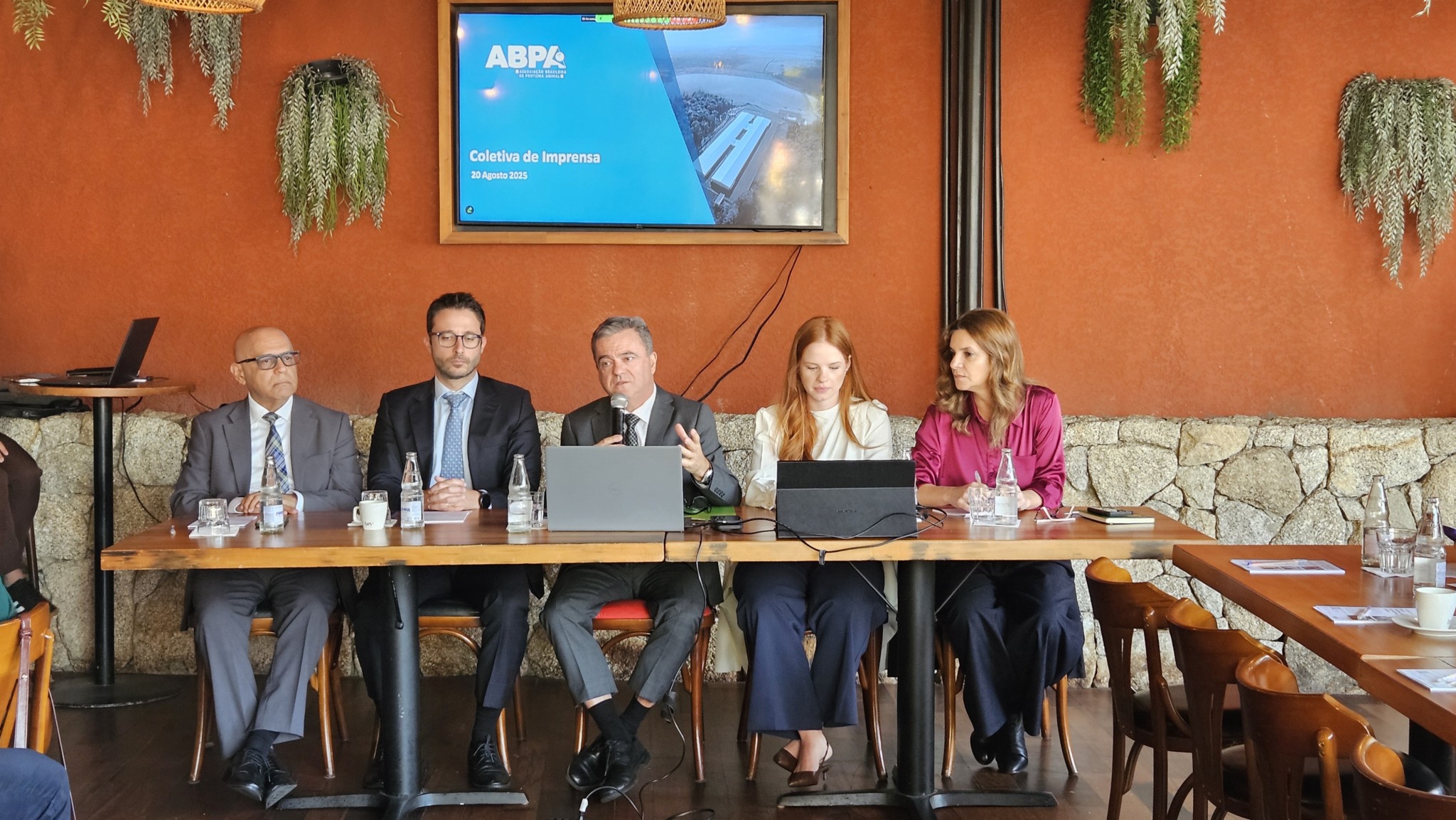 “Brasil vive momento positivo e deve superar marcas históricas na proteína animal”, diz Santin