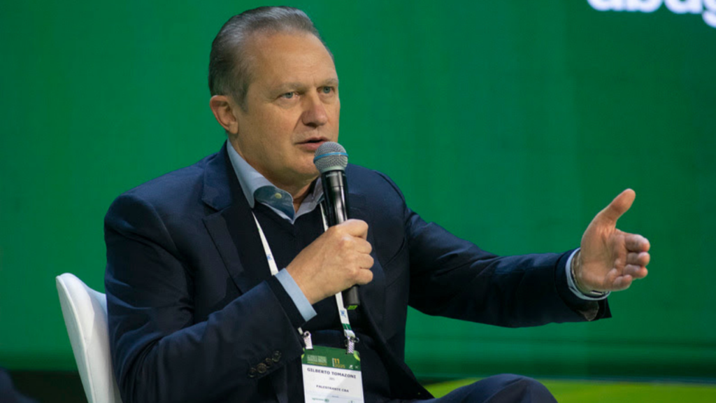 CEO da JBS defende diversificação como estratégia diante de desafios nos EUA CEO da JBS defende diversificação como estratégia diante de desafios nos EUA