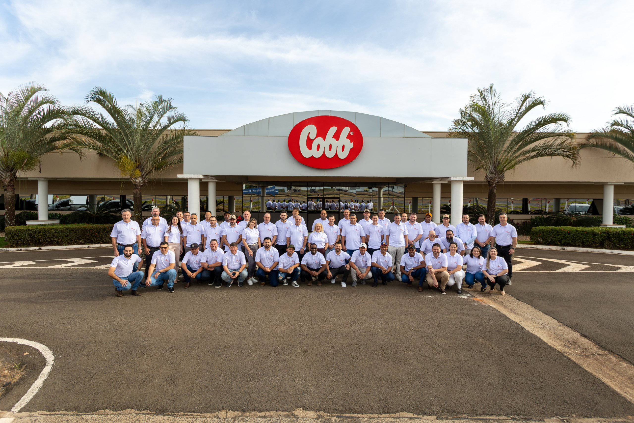 Cobb-Vantress promove Workshop in-company sobre manejo e incubação para Globoaves Cobb-Vantress promove Workshop in-company sobre manejo e incubação para Globoaves