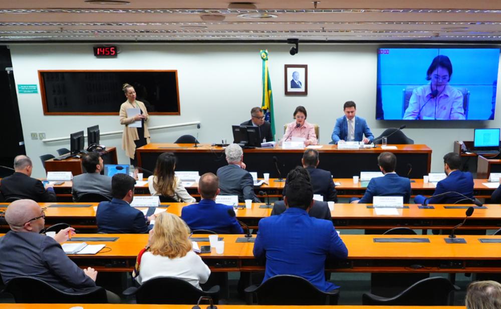 Comissão da Câmara debate práticas abusivas no crédito rural e defende transparência para produtores Comissão da Câmara debate práticas abusivas no crédito rural e defende transparência para produtores