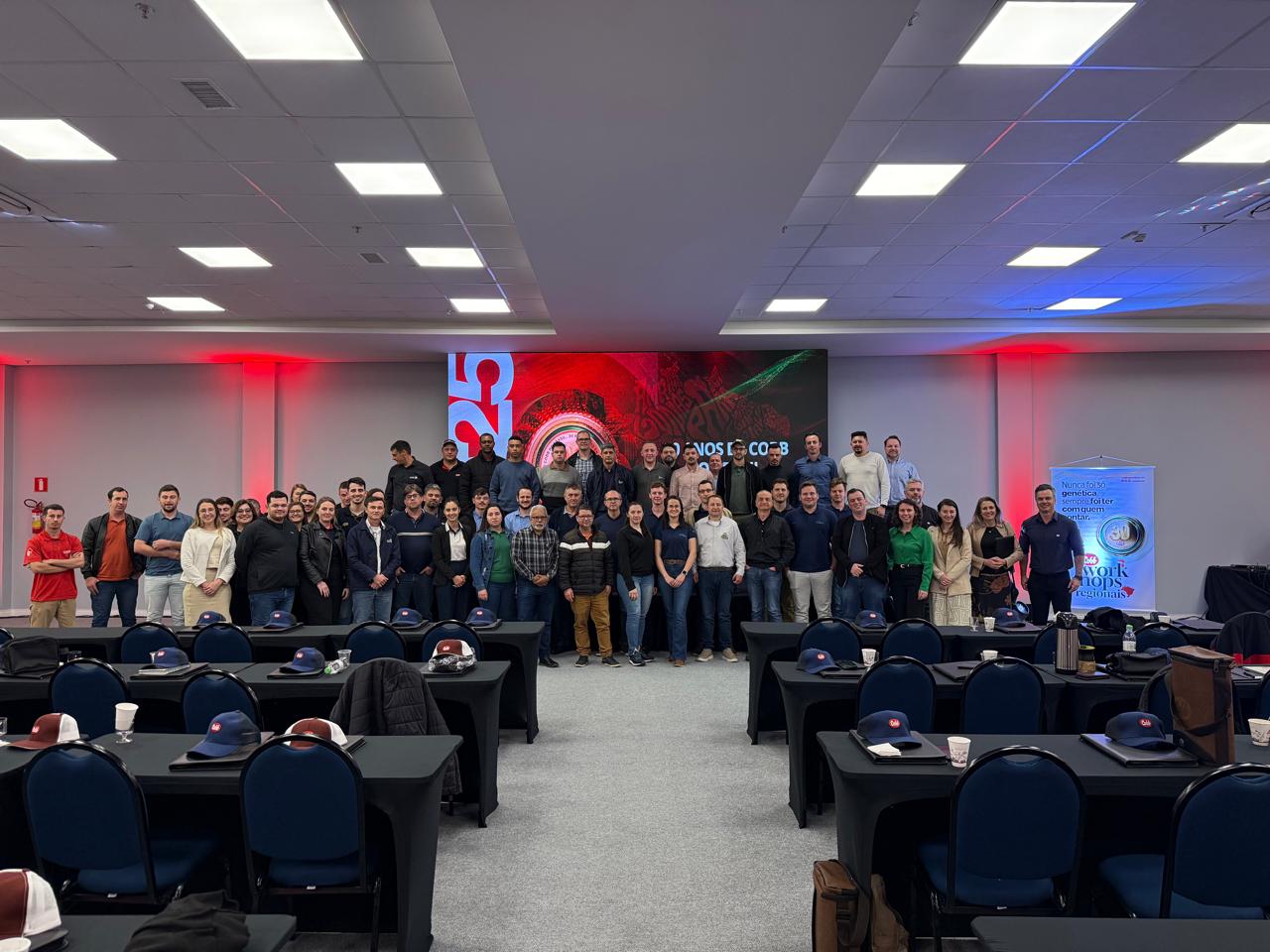 Cobb-Vantress promove workshop regional e apresenta novidades para a avicultura no Sul do Brasil Cobb-Vantress promove workshop regional e apresenta novidades para a avicultura no Sul do Brasil