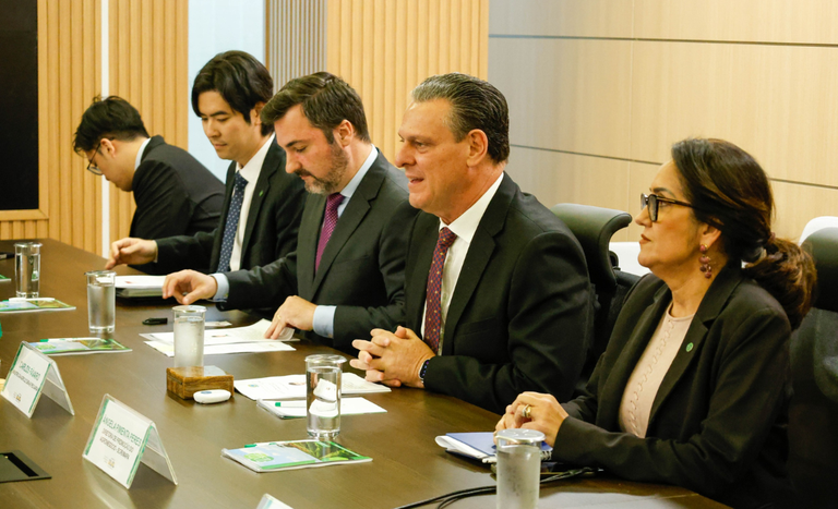 Ministro Fávaro reforça parceria com Singapura fortalecendo laços comerciais e cooperação em sustentabilidade