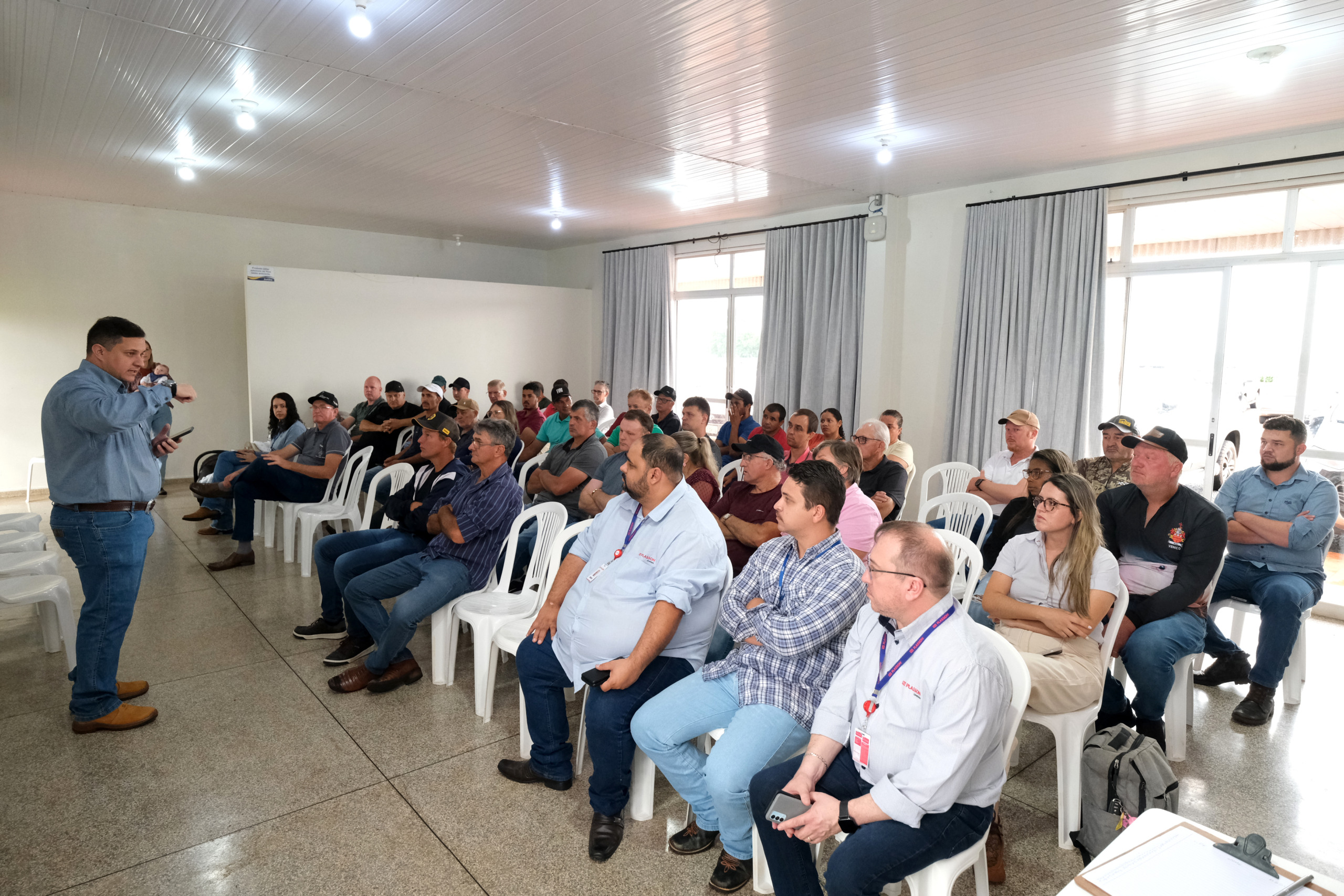 C.Vale prepara mais de 100 suinocultores para desafios de ambiência e nutrição