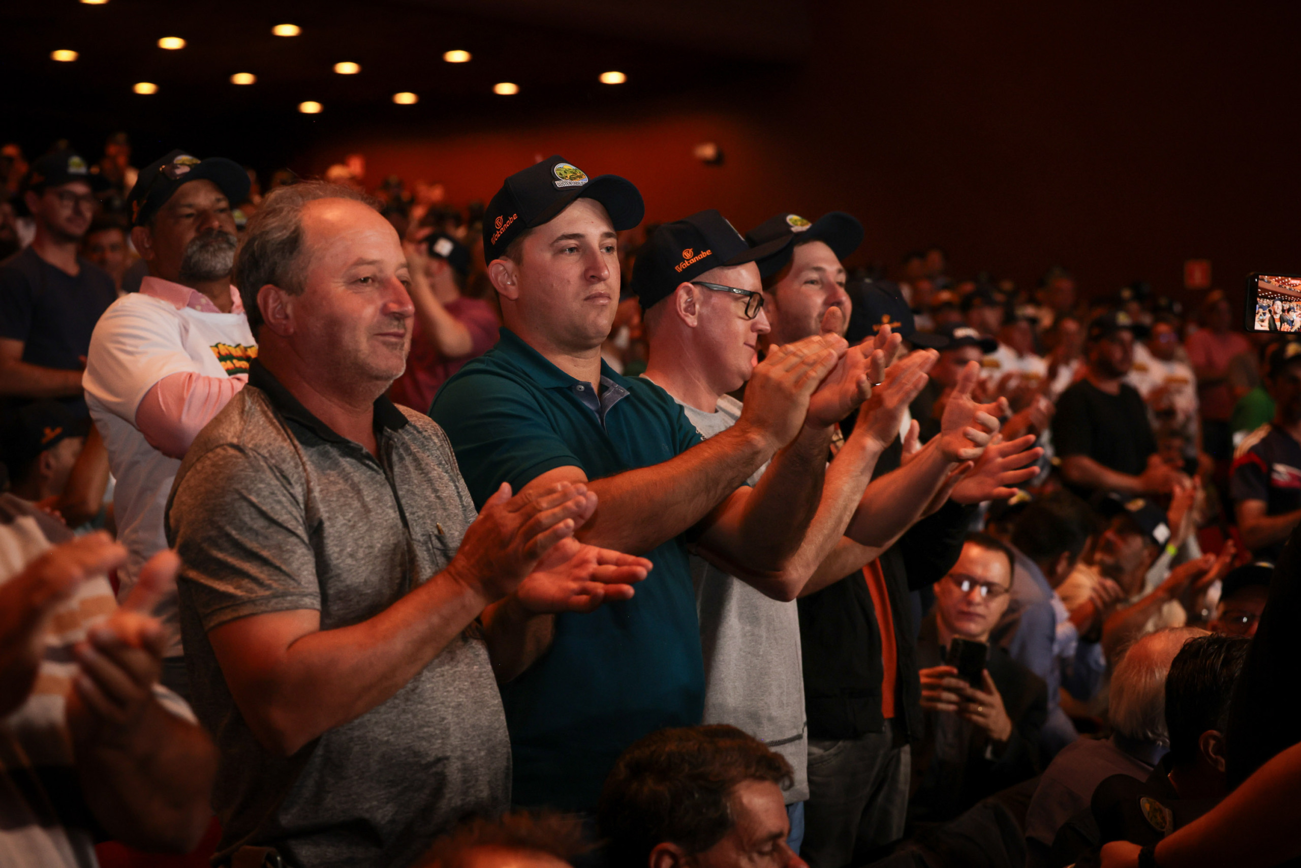 O governador Carlos Massa Ratinho Junior lança na segunda-feira (1º), no Teatro Guaíra, em Curitiba, o programa Patrulheiros da Sustentabilidade. Foto: Geraldo Bubniak/AEN O governador Carlos Massa Ratinho Junior lança na segunda-feira (1º), no Teatro Guaíra, em Curitiba, o programa Patrulheiros da Sustentabilidade. Foto: Geraldo Bubniak/AEN