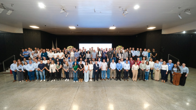 C.Vale recebe adidos agrícolas de 38 países com foco nas exportações de frango e tilápia