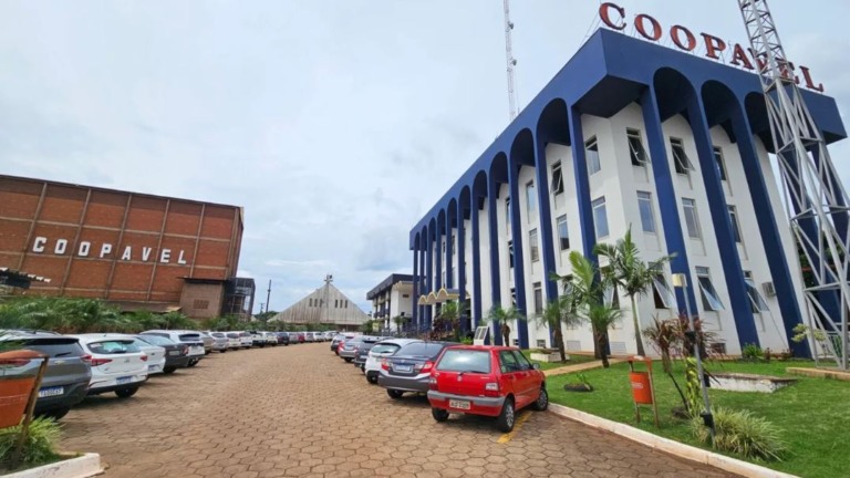 Coopavel celebra 55 anos gerando empregos e impulsionando o agronegócio brasileiro Coopavel celebra 55 anos gerando empregos e impulsionando o agronegócio brasileiro