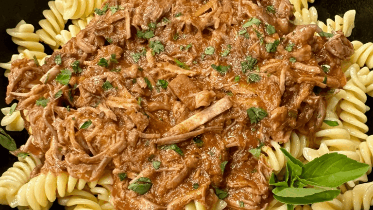 Como preparar um delicioso Fusili com ragu de pernil Como preparar um delicioso Fusili com ragu de pernil