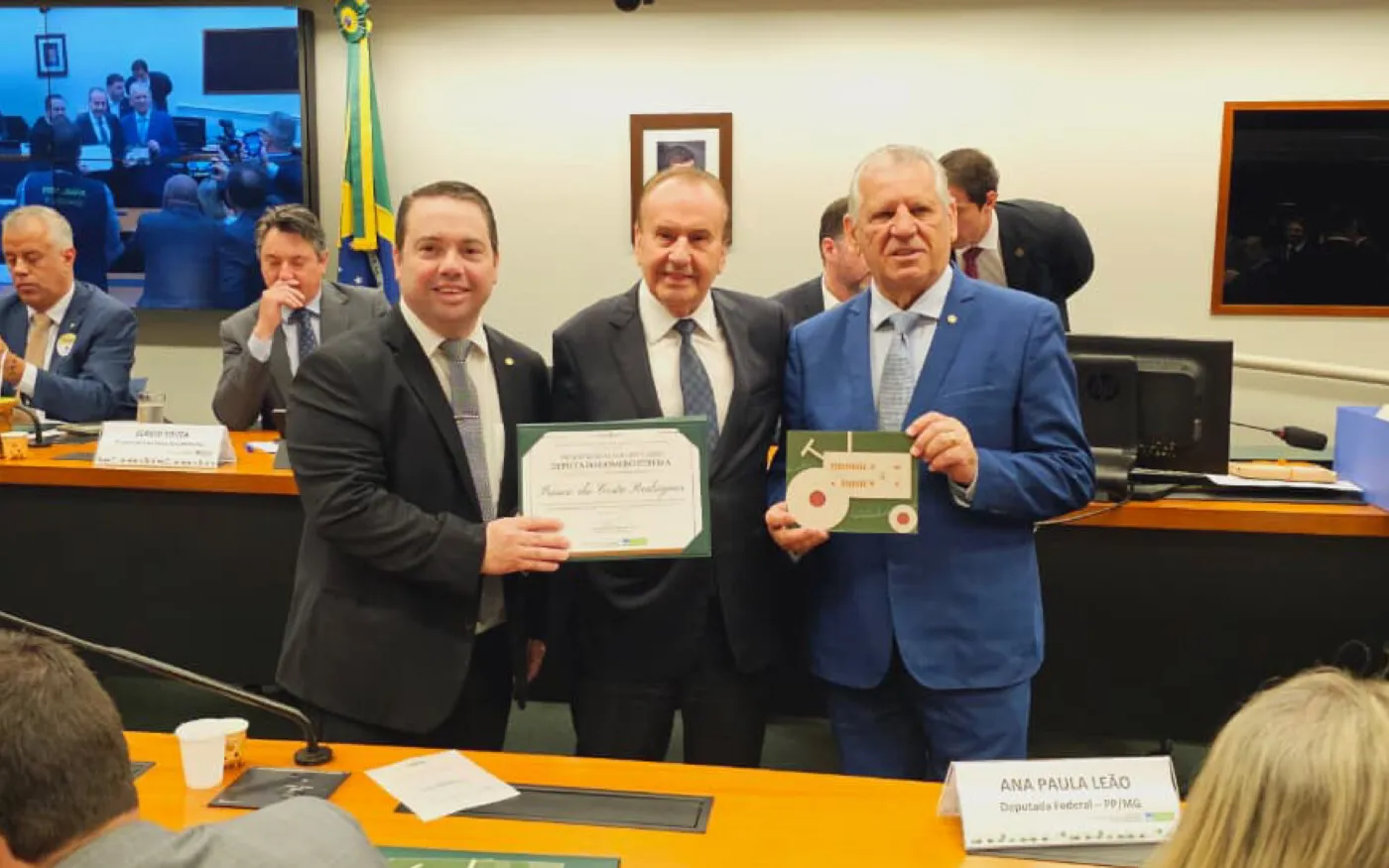 Lar Cooperativa recebe Prêmio Mérito Agropecuário Lar Cooperativa recebe Prêmio Mérito Agropecuário