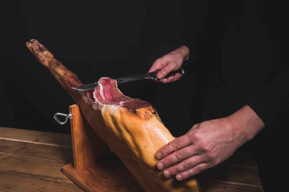 Mapa apreende presunto espanhol de R$ 500/kg em Santos para prevenir Peste Suína Africana