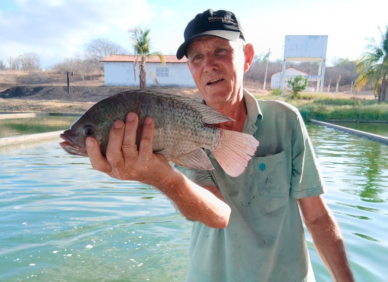 Açudes de Severiano Melo (RN) recebem 350 mil alevinos em ação de fortalecimento da pesca potiguar