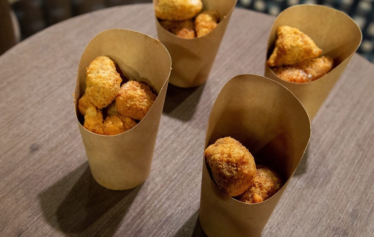 Forma diferente de consumir frango: confira esta deliciosa receita de pipoca de frango!