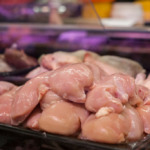 Mudança no tratamento tributário pode elevar custos da avicultura e pressionar preços do frango